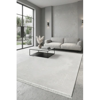 Deluxe Viskon Akrilik Halı – Şık Püskül Detaylı