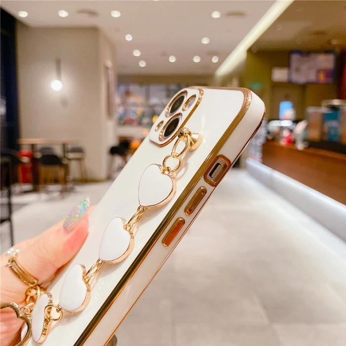 Ally iPhone 13 6.1inç Kılıf Kalp Bileklik Tutuculu Lüx Silikon Askılı Kılıf-(5775)