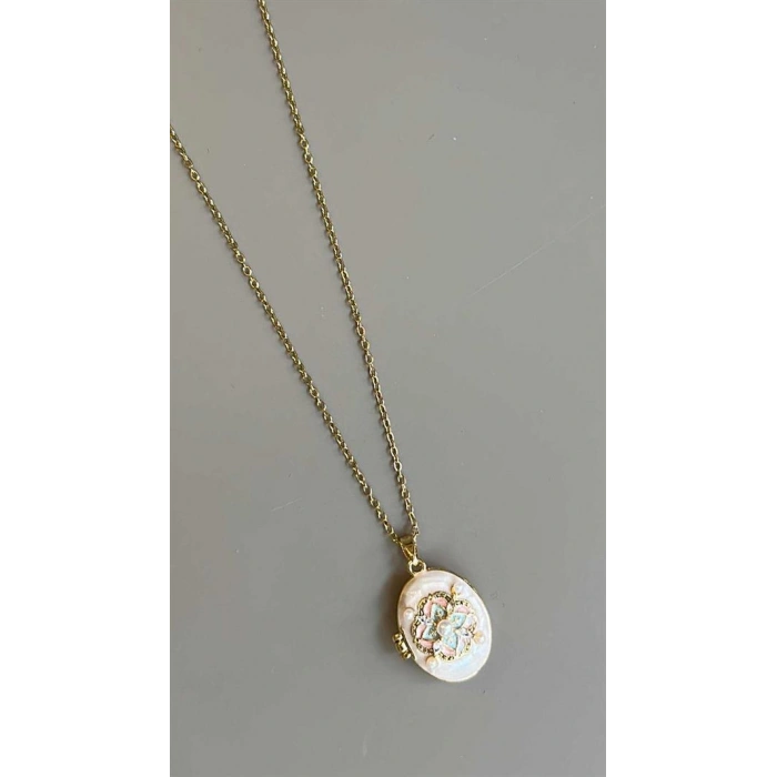 İncili Etnik Desen Kapaklı Kolye - Beyaz