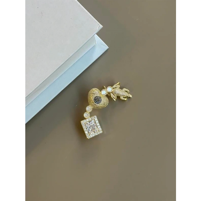 Taşlı Kıkırdak Küpe - Altın