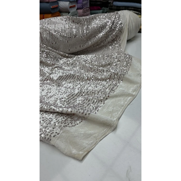 Ecru Kumaş Üzerine Ecru Pul Payet İthal Kadife