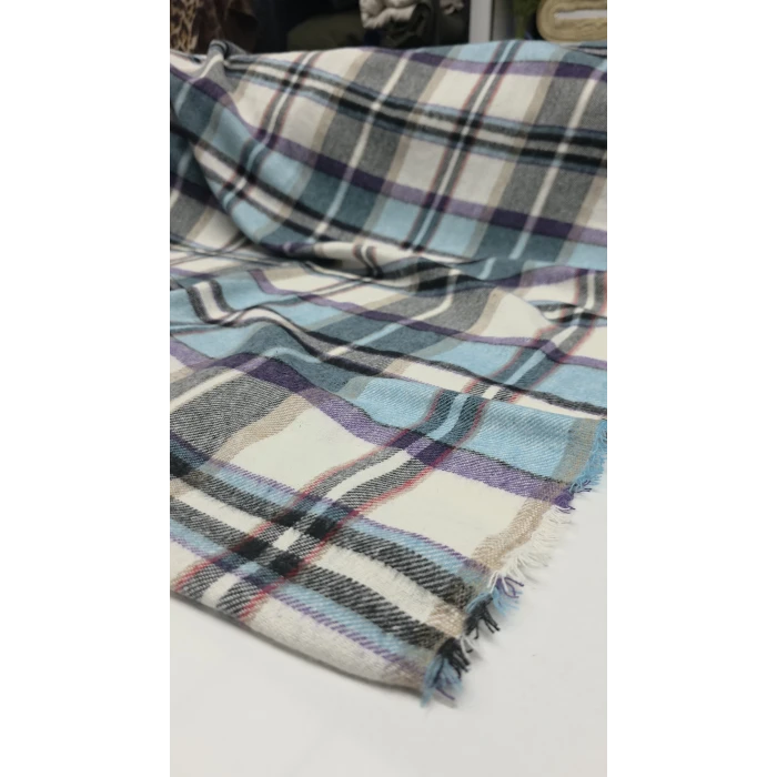 KALİTELİ YÜN AKRİLİK KUMAŞLAR