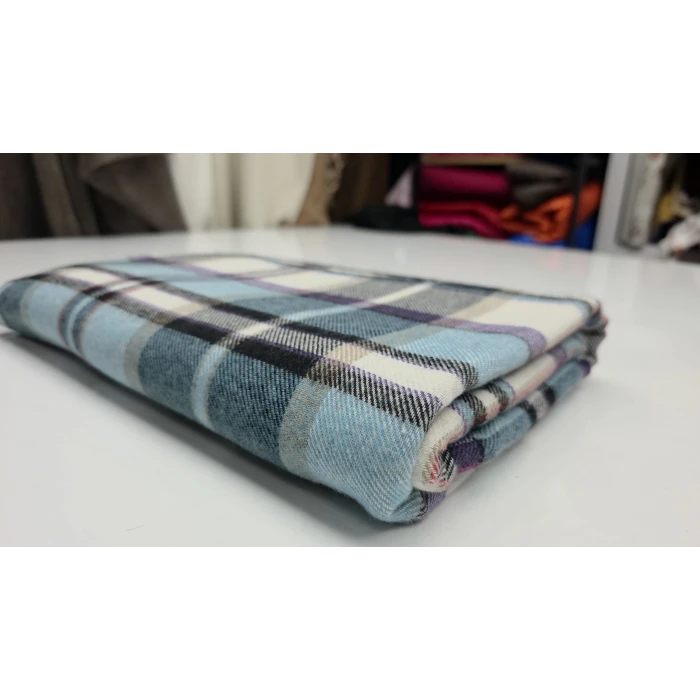 KALİTELİ YÜN AKRİLİK KUMAŞLAR