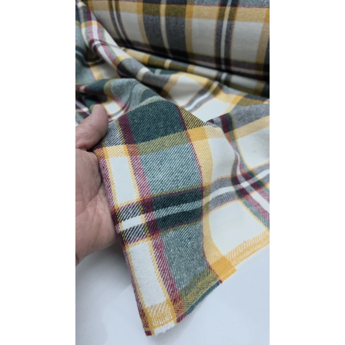 KALİTELİ YÜN AKRİLİK KUMAŞLAR