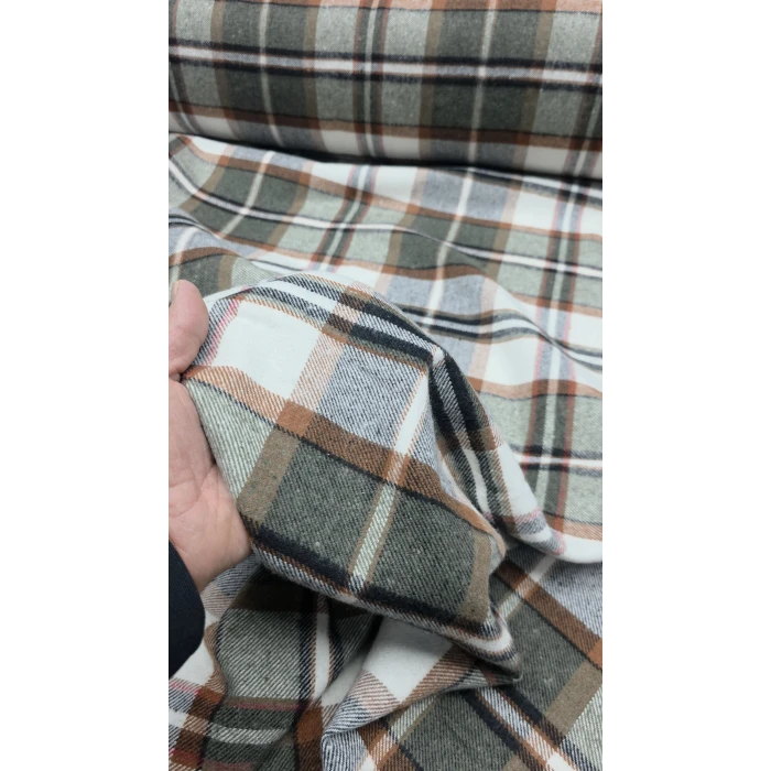 KALİTELİ YÜN AKRİLİK KUMAŞLAR