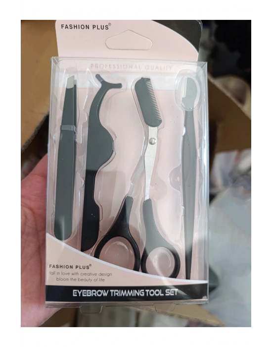 4 lü Kaş ve Kirpik Bakım Seti Kaş Makası Kaş Usturası Kirpik Çekme Aparatı Cımbız