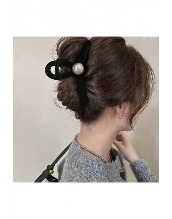 Kadın İnci Detaylı Kadife Mandal Toka