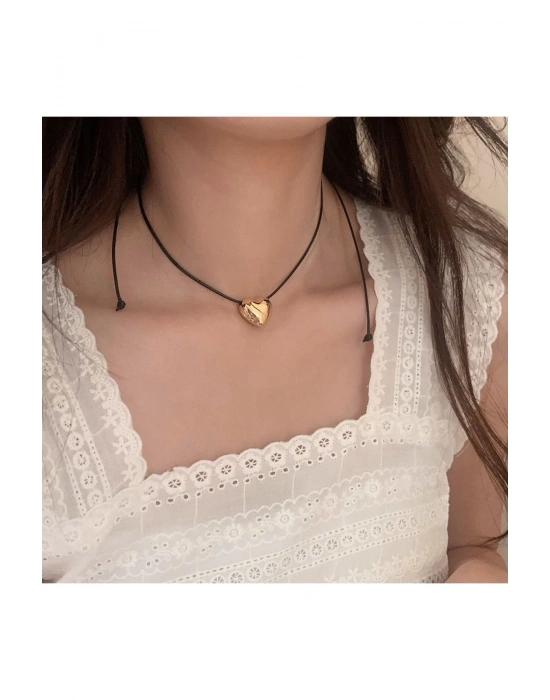 Deri İpli Balon Kalp Kolye