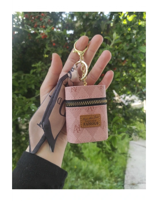 Fularlı ve Cüzdanlı Çanta Aksesuarı