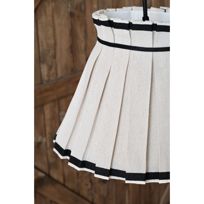 Pleated Siyah Biye Keten Başlık