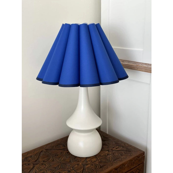 Zahi Abajur Lotus Başlık