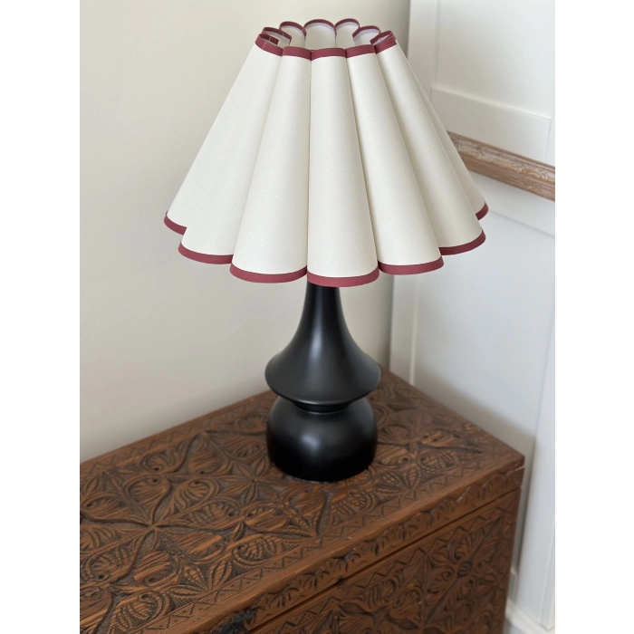 Zahi Abajur Lotus Başlık