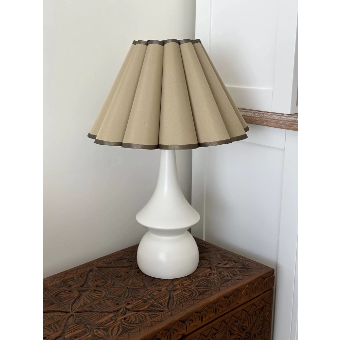 Zahi Abajur Lotus Başlık