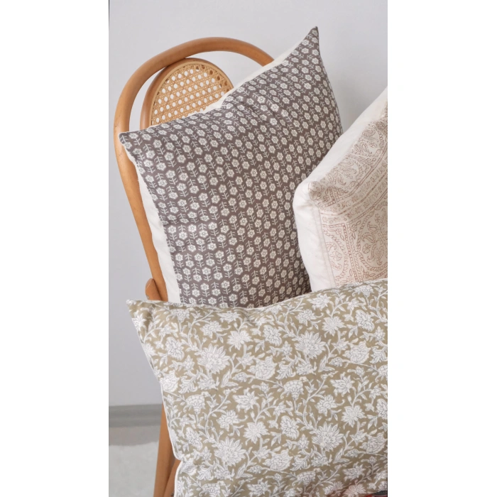 Acı Kahve Roozi Keten Kırlent Kılıfı