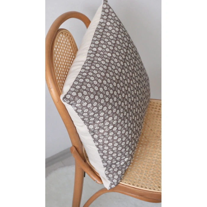 Acı Kahve Roozi Keten Kırlent Kılıfı