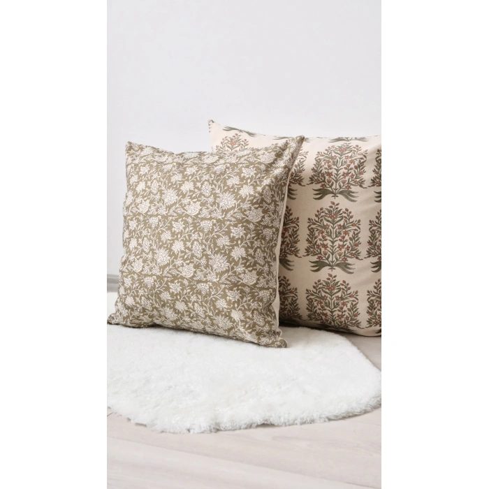 Kırmızı Sera Keten Kırlent Kılıfı