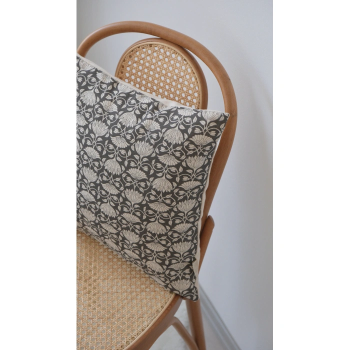 Siyah Samar Keten Kırlent Kılıfı