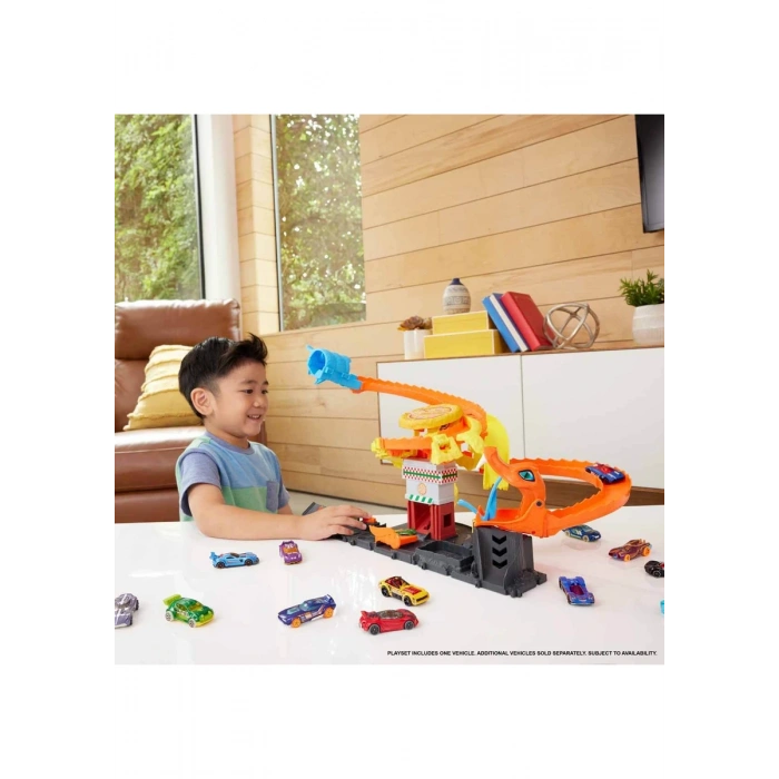 MATTEL MTL-HTN81 HOT WHEELS PİZZA DÜKKANINDA KOBRA MACERASI