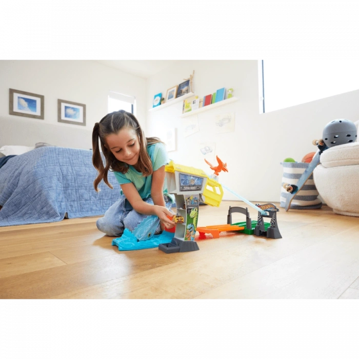 MATTEL MTL-HTP12 HOT WHEELS RACERVERSE JURASSİC PİST SETİ