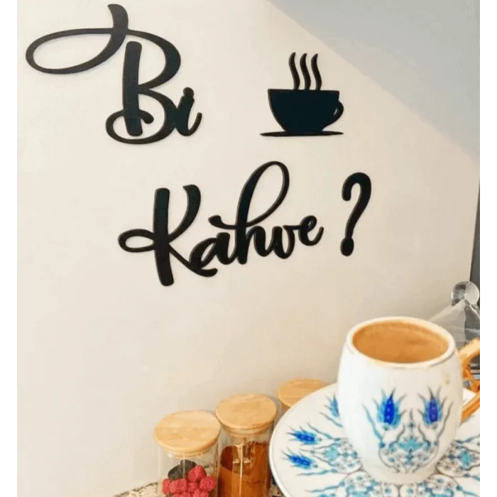 Dekoratif Bi Kahve Ahşap Mutfak Görseli