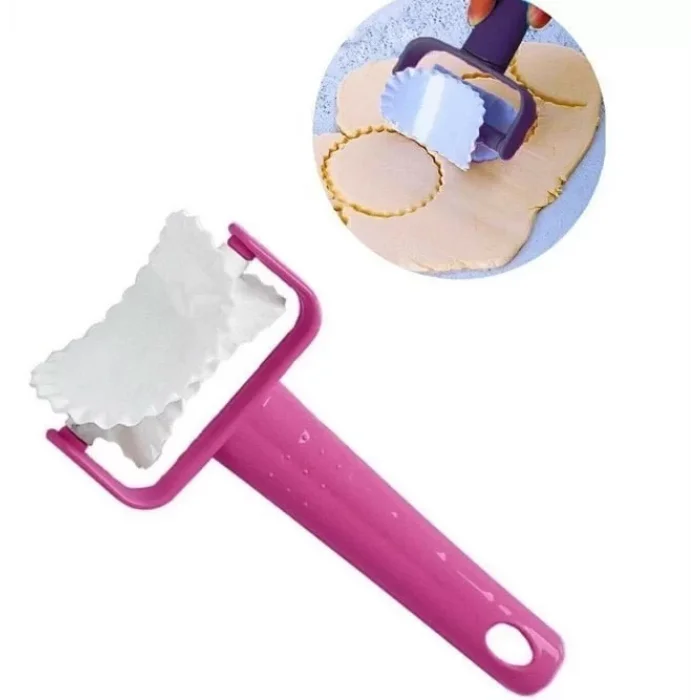 Yuvarlak Tırtıklı Hamur Kesici Rulet