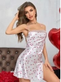 Kadın Beyaz Fuşya Kalp Desenli saten Gecelik 2219