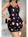 Pembe Kalp Desenli Siyah Saten Gecelik