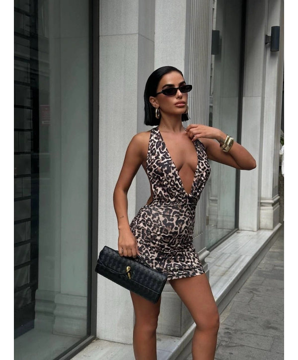 Moliva Sırt Zincir Detaylı Göğüs Astarlı Büzgülü Mini Boy Elbise