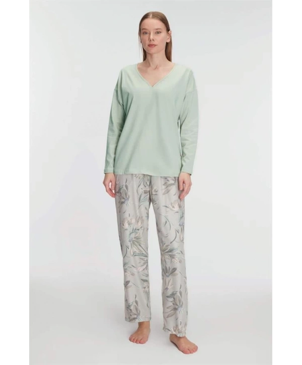 Morliva  Uzun Kol V Yaka Pijama Takımı