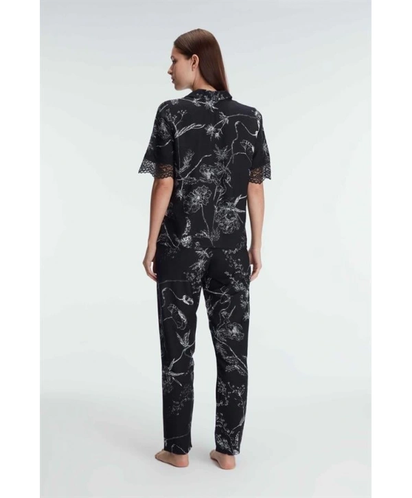 Morliva  Yarım Kollu V Yaka Kadın Viskon Çiçek Desenli Yazlık Dokuma Dantel Detaylı Pijama Takımı