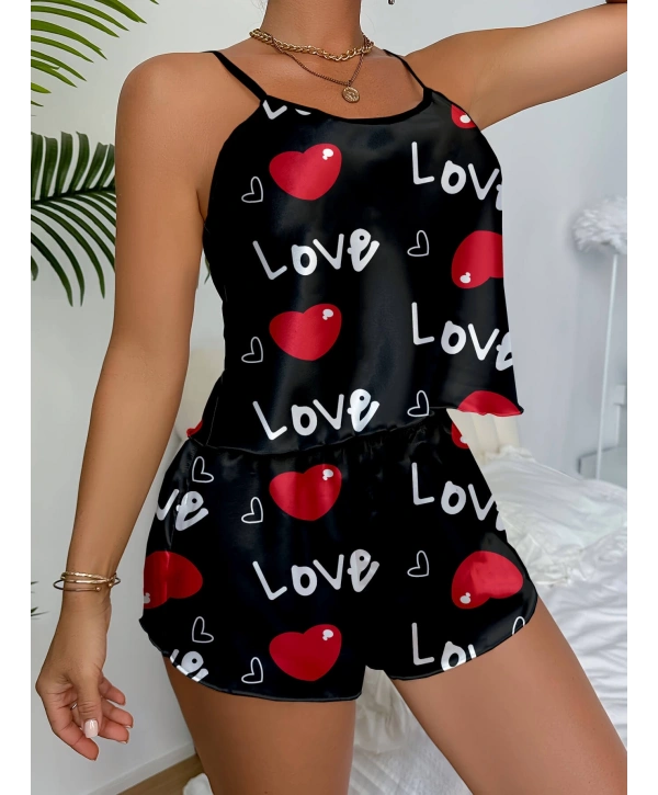 Aşk Temalı Kalp Desenli Siyah Saten Şortlu Gecelik Takım