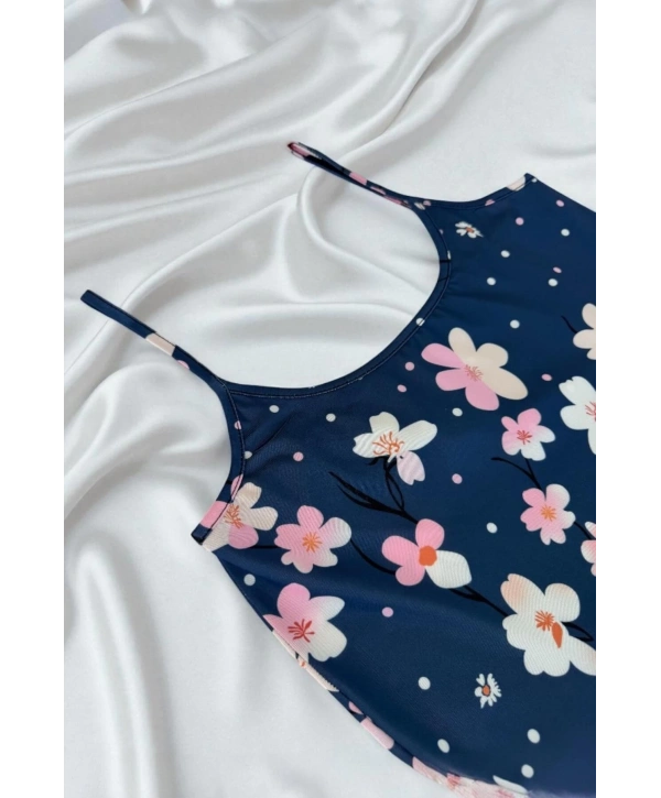 Çiçek Desenli Mavi Askılı Gecelik