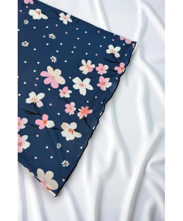 Çiçek Desenli Mavi Askılı Gecelik