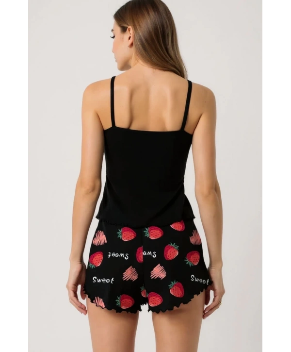 Çilek Baskılı Siyah Askılı Şortlu Pijama Takımı