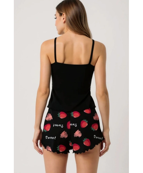 Çilek Baskılı Siyah Askılı Şortlu Pijama Takımı