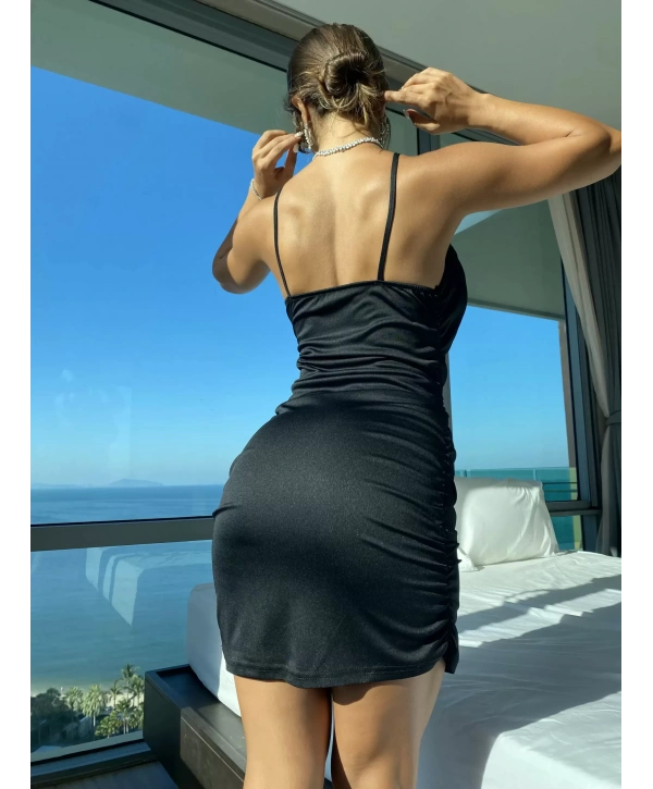 Göbek Dekolteli Fantezi Elbise