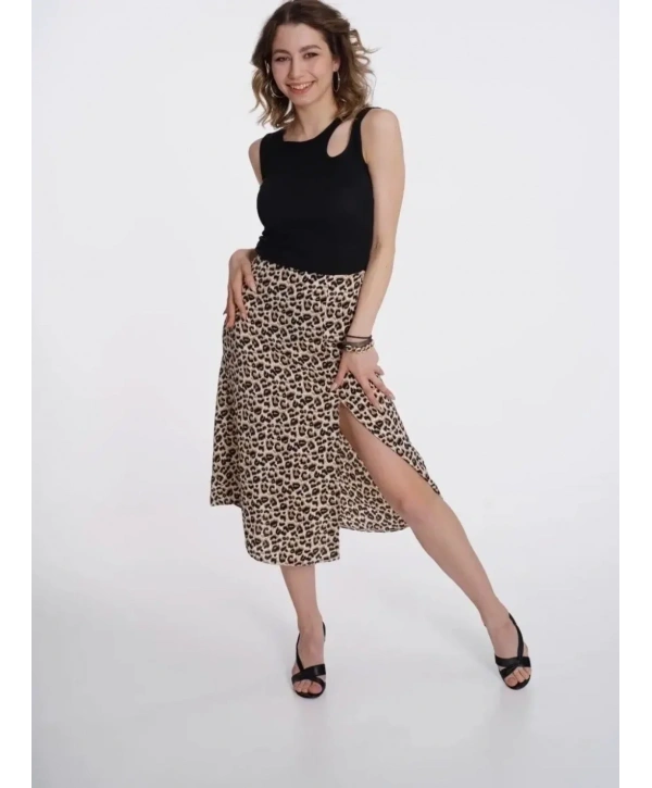 Leopar Yırtmaçlı Etek
