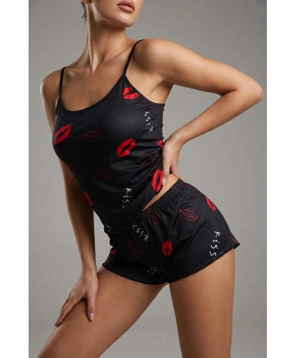 Morliva Öpücük Desenli Siyah Askılı Şortlu Kadın Pijama Takımı TM1358