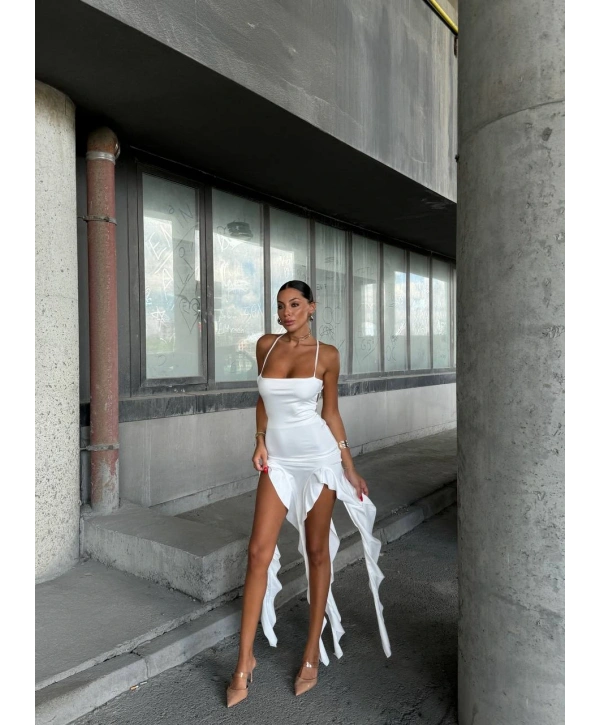 Morliva Sırt dekolte fırfırlı maxi boy elbise