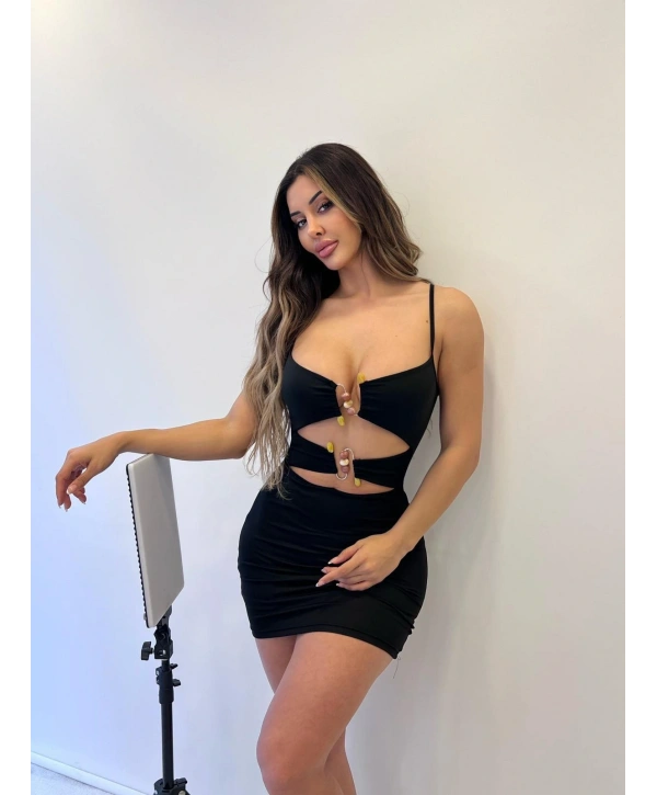 Morliva Siyah Dalgıç Kumaş Askılı Toka Detaylı Mini Elbise