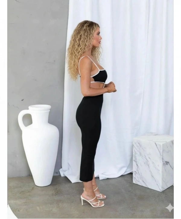 Morliva Uzun Sırt Dekolteli Elbise