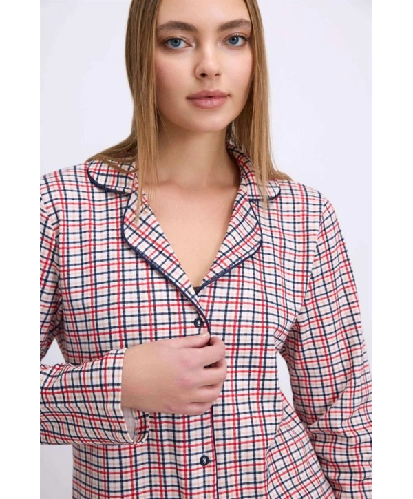 Pamuklu Uzun Kol Düğmeli Gömlek ve Ekose Pantolon Pijama Takımı