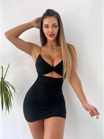 Morliva Siyah Askılı Elbise Bel Dekolte Detaylı