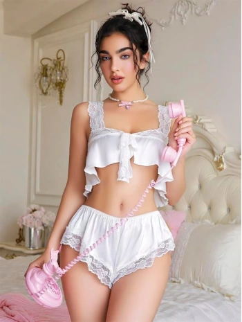 Morliva Beyaz Dantel İşlemeli Sütyenli Saten Şortlu Takım