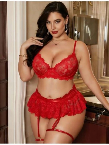 Morliva  Büyük Beden Kırmızı Dantel İşlemeli Etekli Jartiyer Takımı