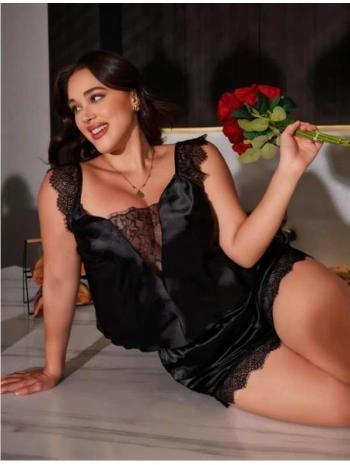 Morliva Büyük Beden Siyah Omuz Dantel İşlemeli Saten Şortlu Takım