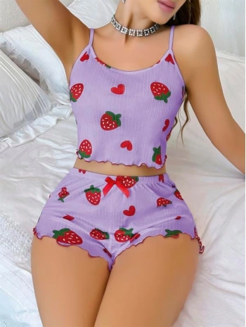 Morliva Pamuklu Lila Üstüne Çilek Desen Fitilli Askılı Şortlu Pijama Takımı