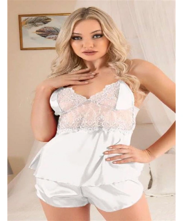 Morliva Beyaz Dantel İşlemeli İnce Askılı Saten Şortlu Takım