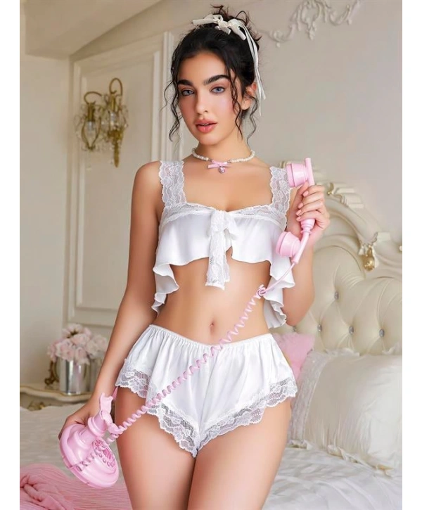 Morliva Beyaz Dantel İşlemeli Sütyenli Saten Şortlu Takım