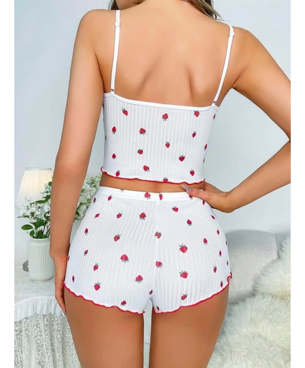 Beyaz Üstüne Çilek Desenli Askılı Şortlu Pijama Takımı